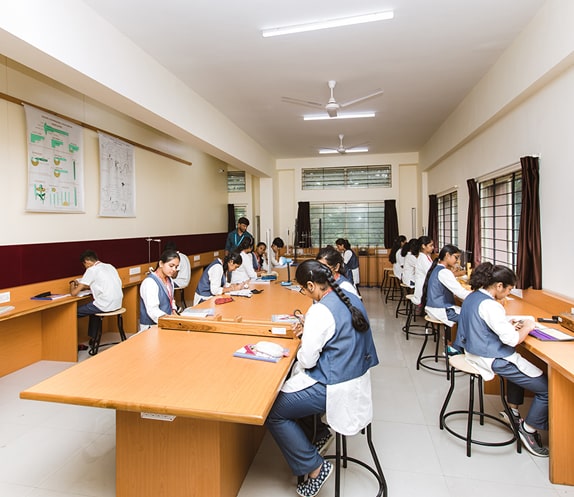 Science Lab in RV PU College